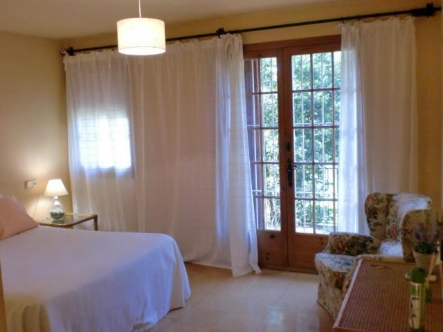 Puig Gros Hotel Mont-ras  Habitación foto