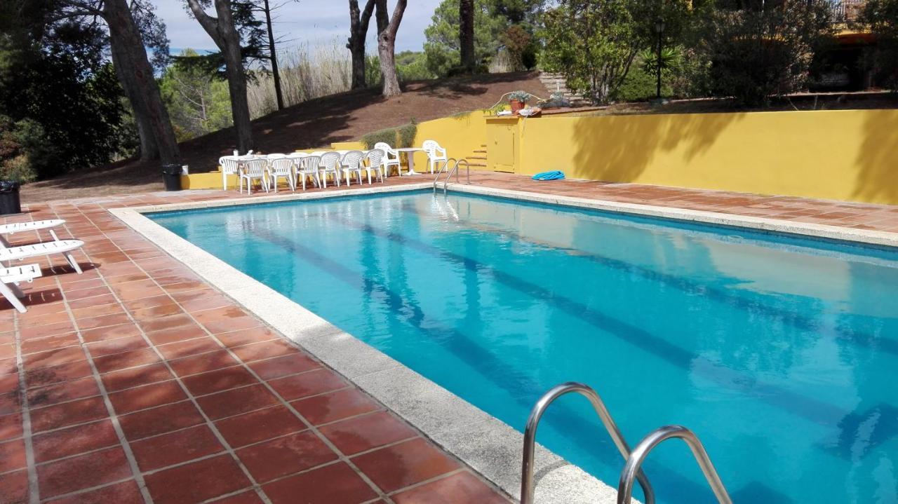 Puig Gros Hotel Mont-ras  Exterior foto